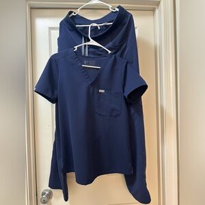 $48 FIG SCRUB SET NAVY BLUE